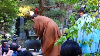 蒙古襲来750年（3）：モンゴル出身の横綱・照ノ富士らが供養に訪れた寺、元の使者斬首の悲劇