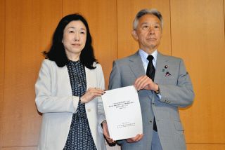 給与上乗せ、休息期間確保、教科担任推進…中教審提言が国会へ　「これでは残業減らない」現場から失望の声