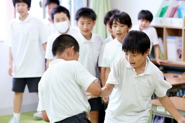 6小学校が同居、にぎやかな学舎　体操服違っても　能登地震から半年