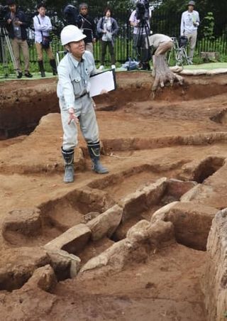 吉野ケ里遺跡の石棺から骨の成分　赤色顔料から水銀も、佐賀県