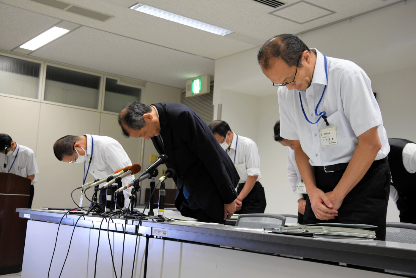 水泳の授業で小学生がおぼれて死亡　故障のため中学校のプール使用中