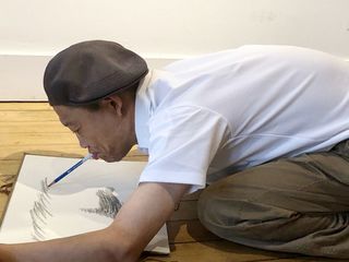 白黒の美、世界舞台に「実力勝負」＝鉛筆くわえ描く邦人画家―ＮＹ