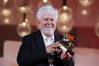 アルモドバル監督の作品に最高賞　第81回ベネチア国際映画祭